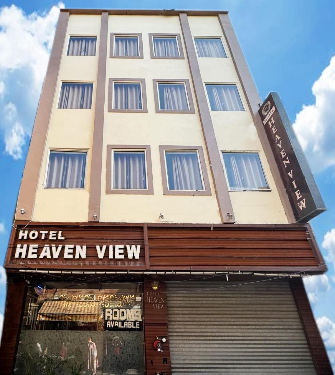 Hotel Heaven View - 50M From Golden Temple アムリトサル エクステリア 写真